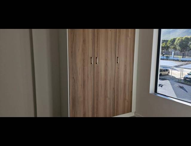 2 BEDROOM PROPERTY TO RENT IN GREENBAY ECO ESTATE